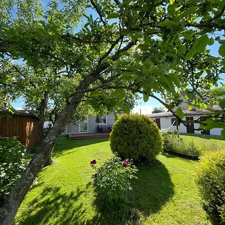 Cozy Private House With Backyard And Hot Tub فيلة