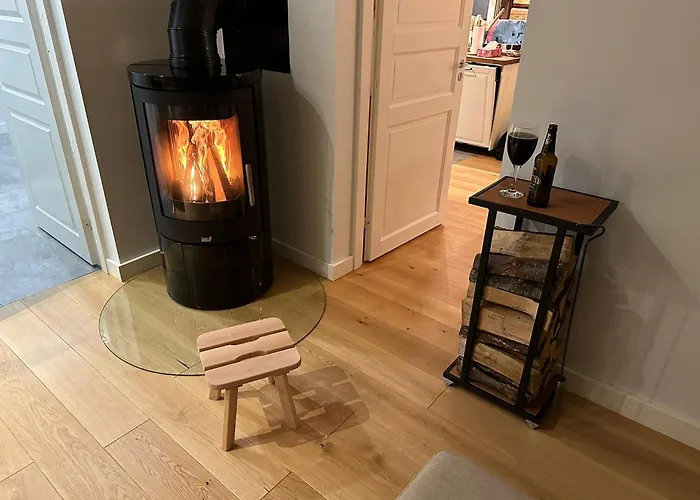 Cozy Private House With Backyard And Hot Tub *