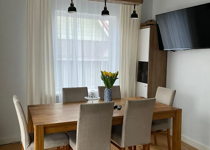 فيلة Cozy Private House With Backyard And Hot Tub بارنو